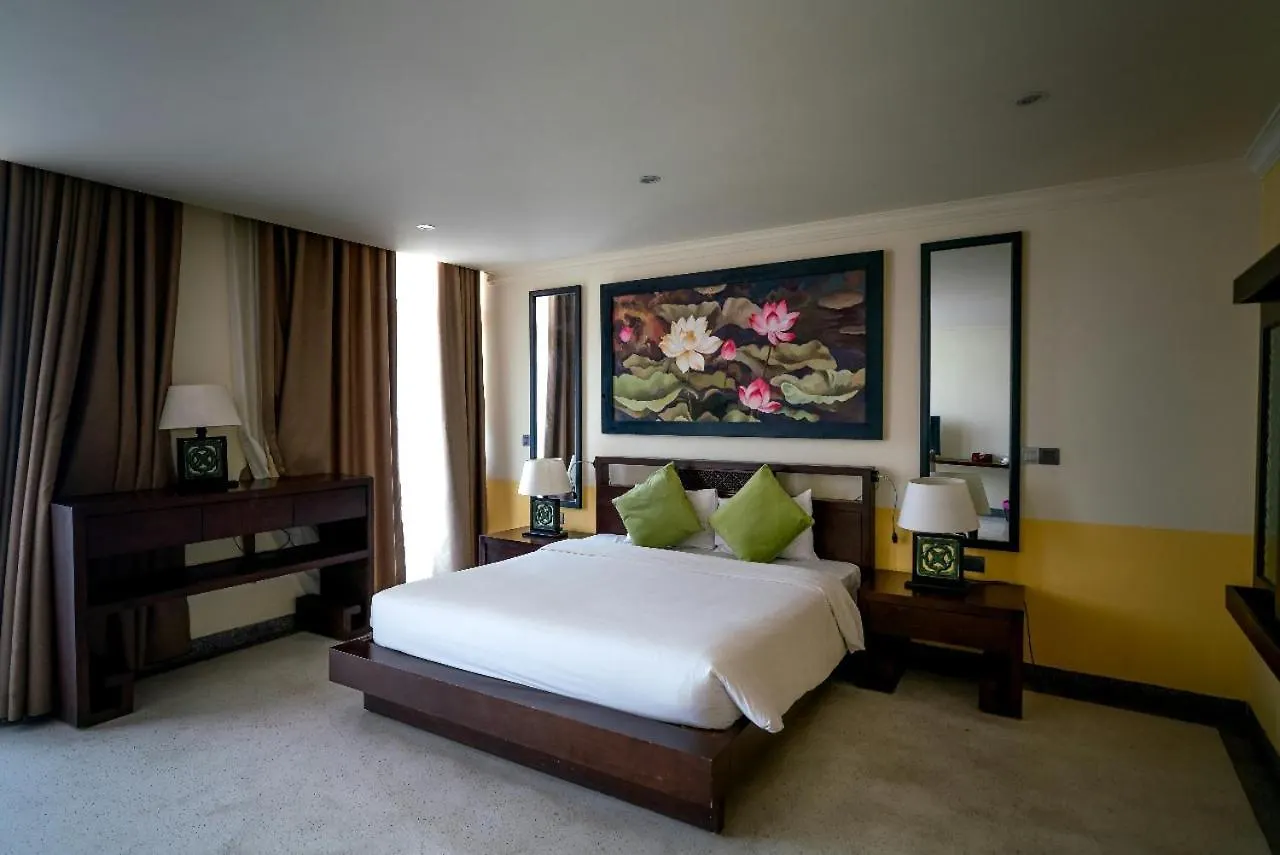Hotel Cozy Suite New Delhi 4*,  India